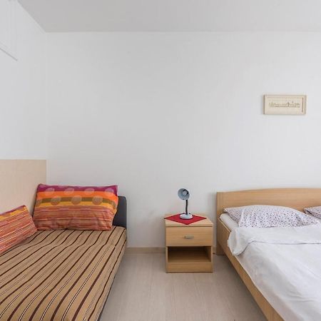 Peskera Apartments Tomicic 波雷奇 外观 照片
