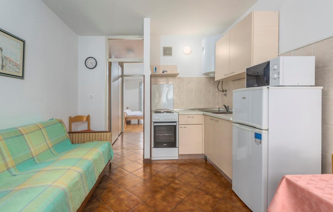 Peskera Apartments Tomicic 波雷奇 外观 照片