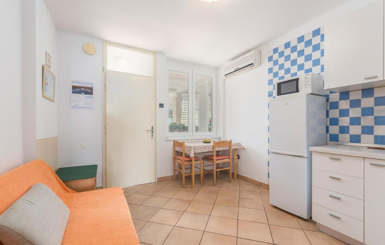 Peskera Apartments Tomicic 波雷奇 外观 照片