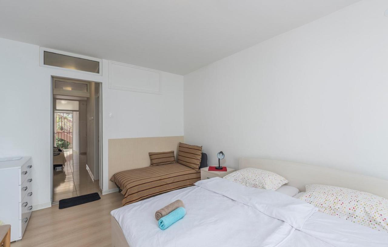 Peskera Apartments Tomicic 波雷奇 客房 照片