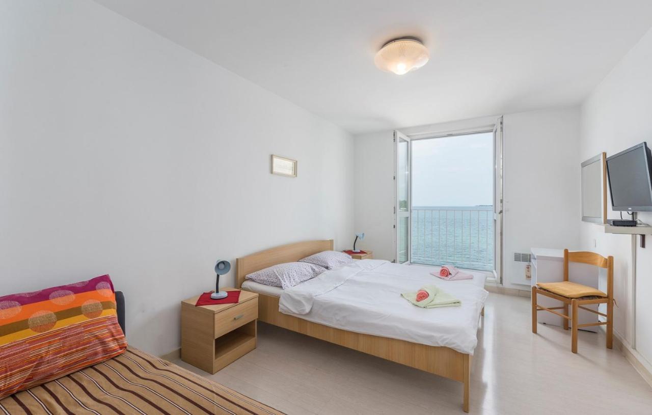 Peskera Apartments Tomicic 波雷奇 外观 照片